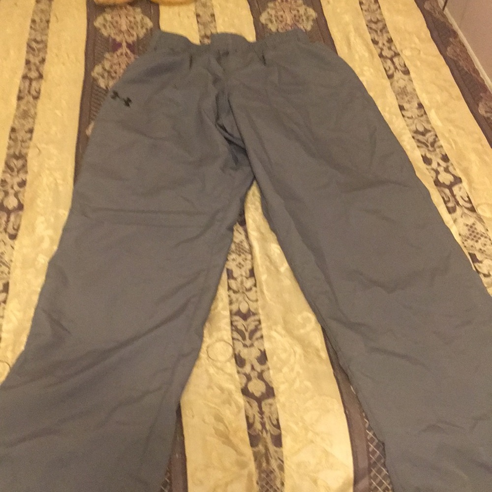 Men’s athletic pants